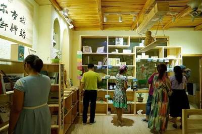 絲路新驛 探訪喀什異域風(fēng)情主題郵局，解鎖郵政文化與展覽服務(wù)新體驗